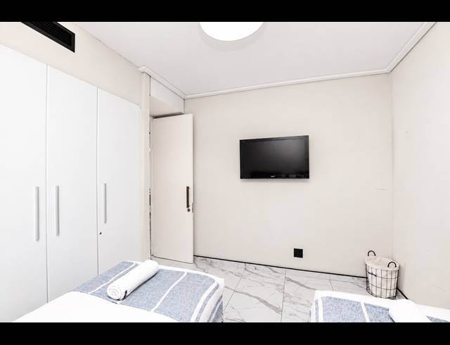 3 BEDROOM APARTMENT FOR SALE IN POINT WATERFRONT